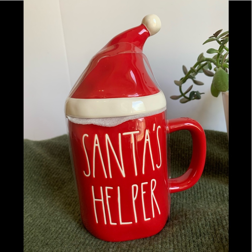 NEW Rae‎ Dunn Santa Clause Santa Hat Topper “Santa Helper” Christmas Mug Cup